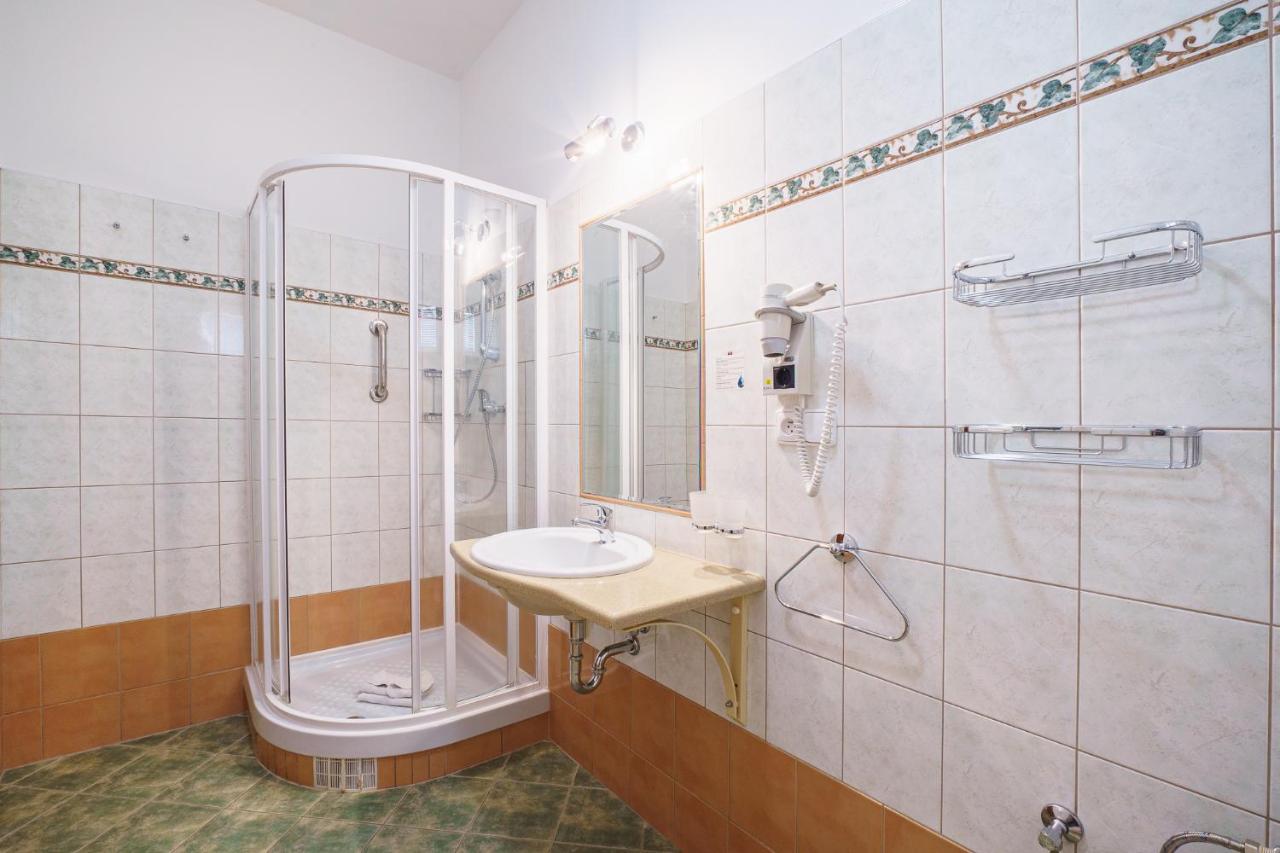 Francis Spa Hotel Frantiskovy Lazne Exterior photo